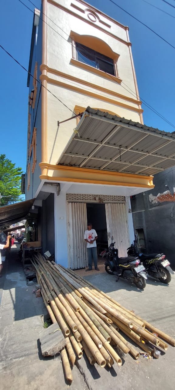 Ruko di jual rumah Jl. Laiya Pusat bisnis Grosir Pasar Sentral - 3