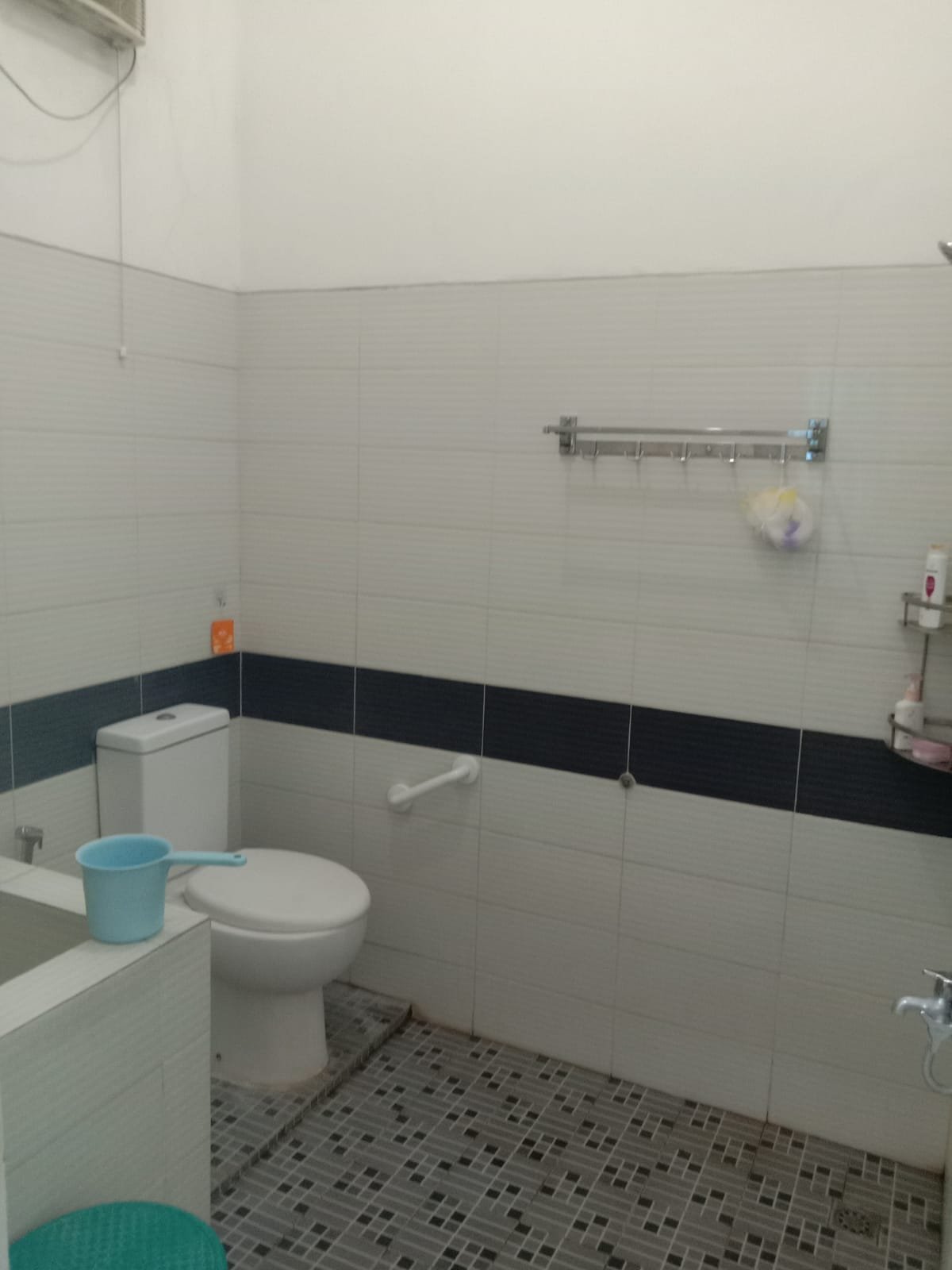 Rumah Furnished di Cluster Perumahan Deltasari Waru Sidoarjo - 17