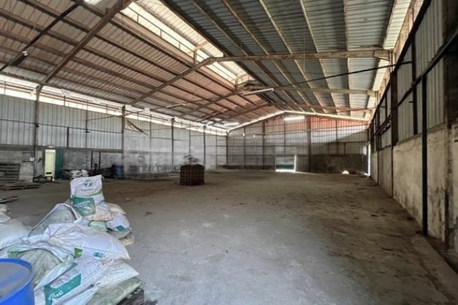 Dijual Murah Gudang Strategis Cipendawa Narogong Kota Bekasi - 8