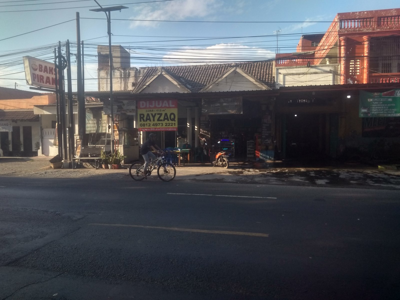 DIJUAL RUMAH 2LANTAI DI TEPI JALAN RAYA BAKALAN BANGIL,PASURUAN JATIM - 5