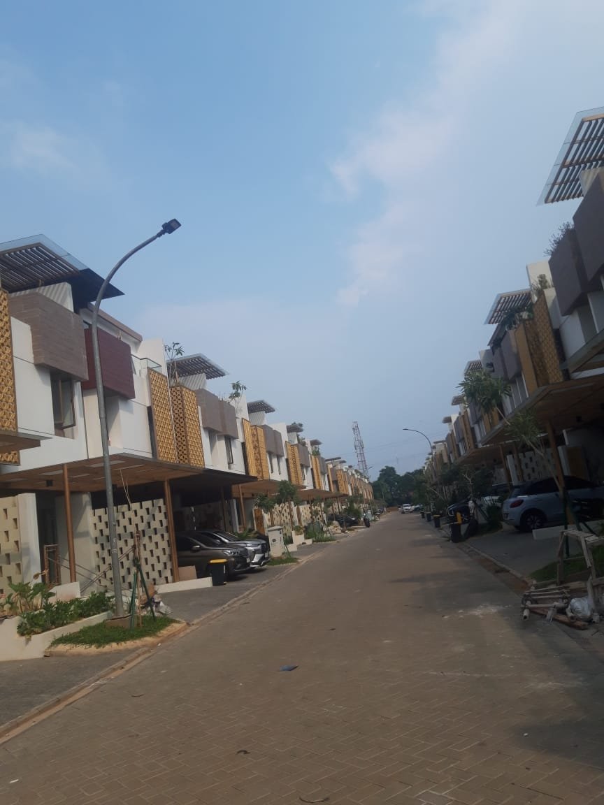 Rumah Baru Puri 11 Heritage Karang Tengah Tangerang Siap Huni - 21
