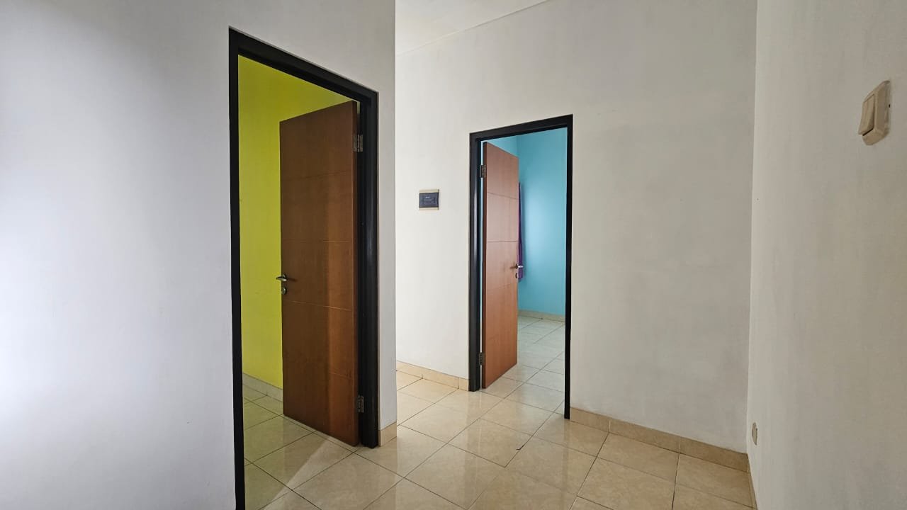 Di jual rumah bagus 2 Lt ,Strategis dekat  pintu tol Pamulang, bebas banjir, Cluster Greenwoods Pamulang,Tangerang Selatan - 14