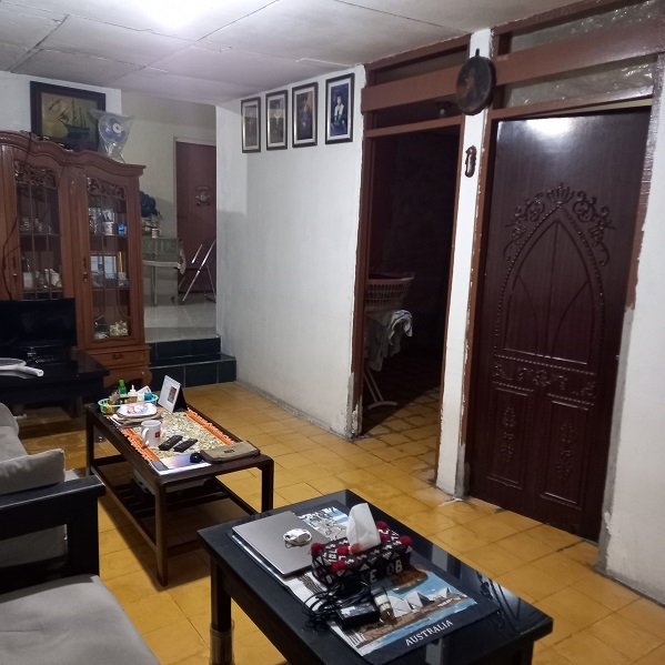 Rumah Second Strategis Bebas Banjir di Bekasi Kota - 2