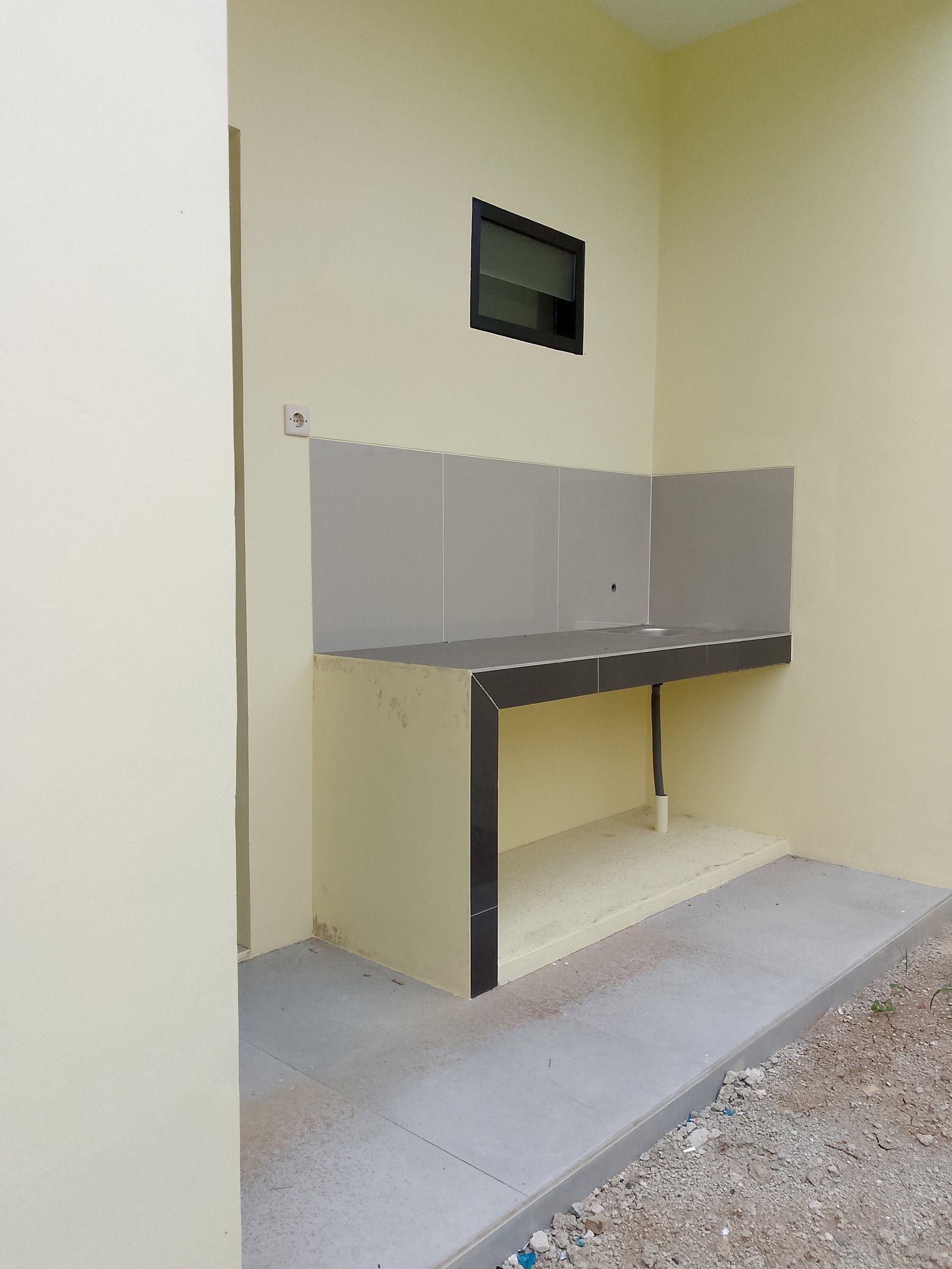 RUMAH DI SEWAKAN Minimalist Modern Bebas Banjir, Pinggir Jalan Raya, Cikarang - 7