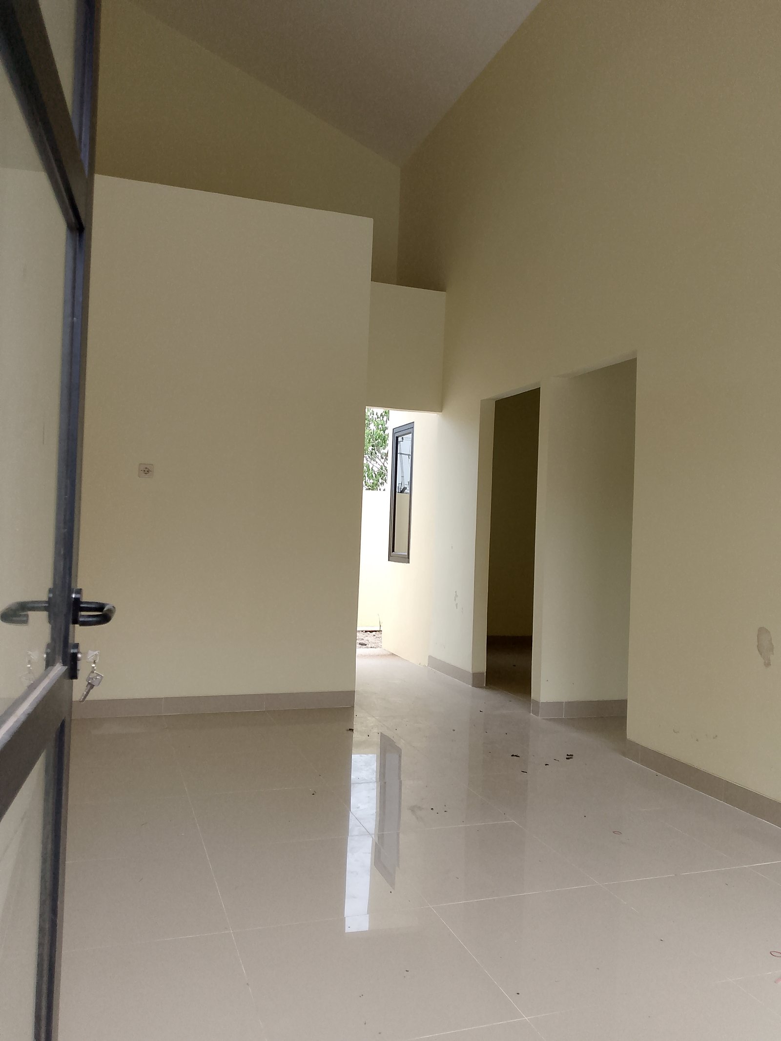 RUMAH DI SEWAKAN Minimalist Modern Bebas Banjir, Pinggir Jalan Raya, Cikarang - 5