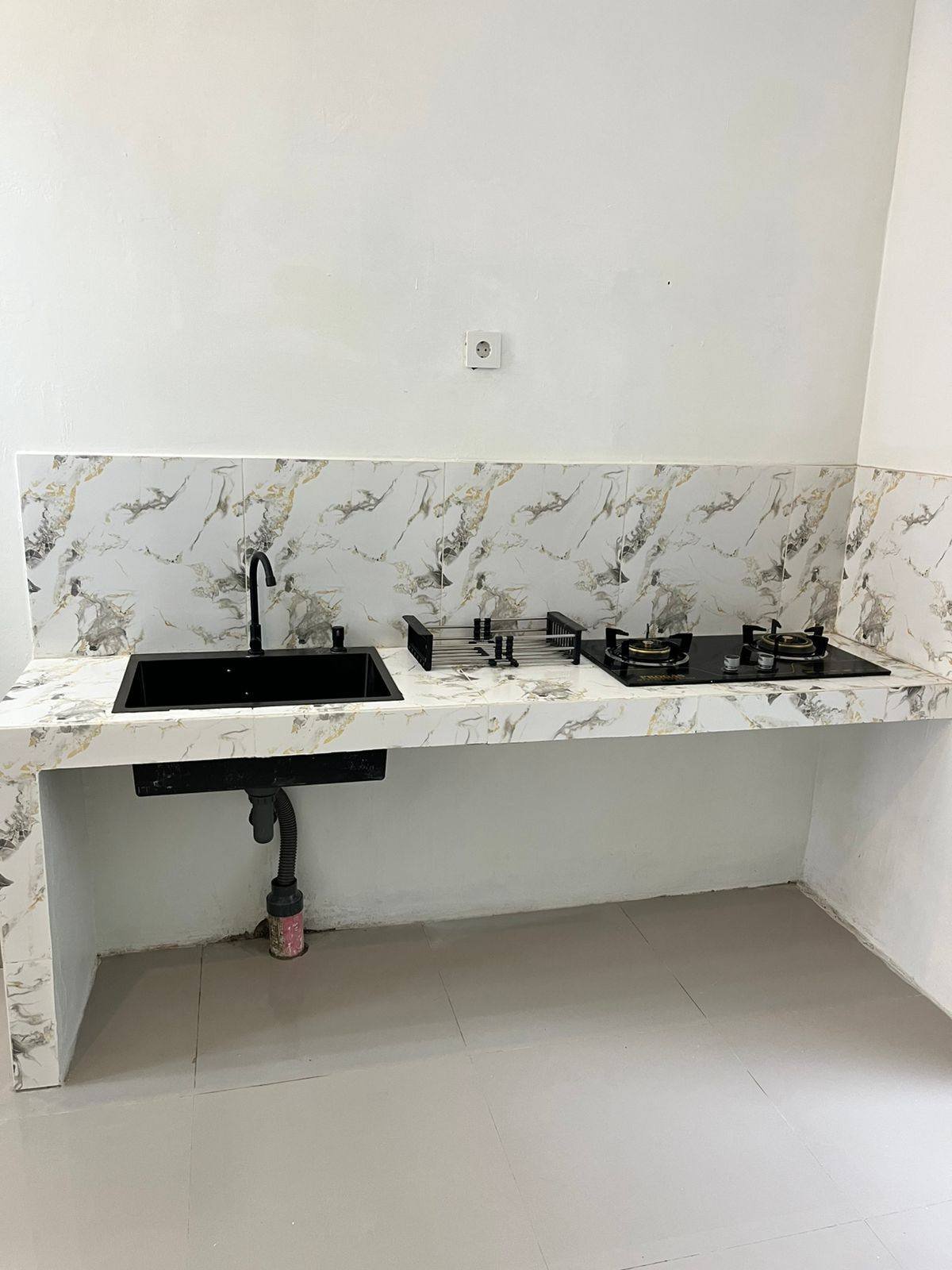 DIJUAL KONTRAKAN TAMAN ALAMANDA DESAIN MINIMALIS SIAP HUN - 12
