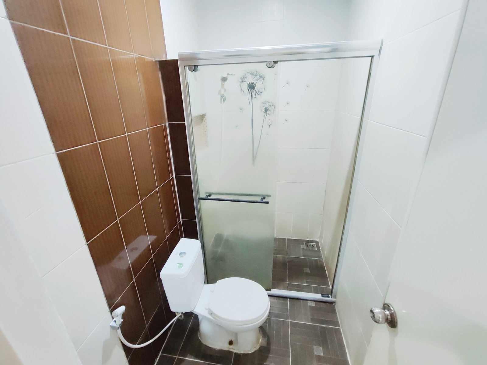 Dijual Cepat. Rumah berlokasi strategis & siap huni di Serpong dekat BSD. - 30