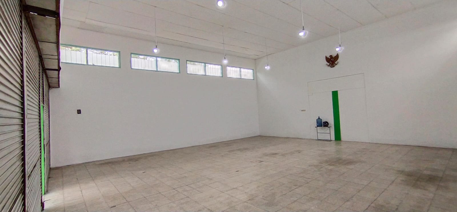 Disewakan Ruko Luas + Kamar Mandi Cocok Untuk Usaha - 9