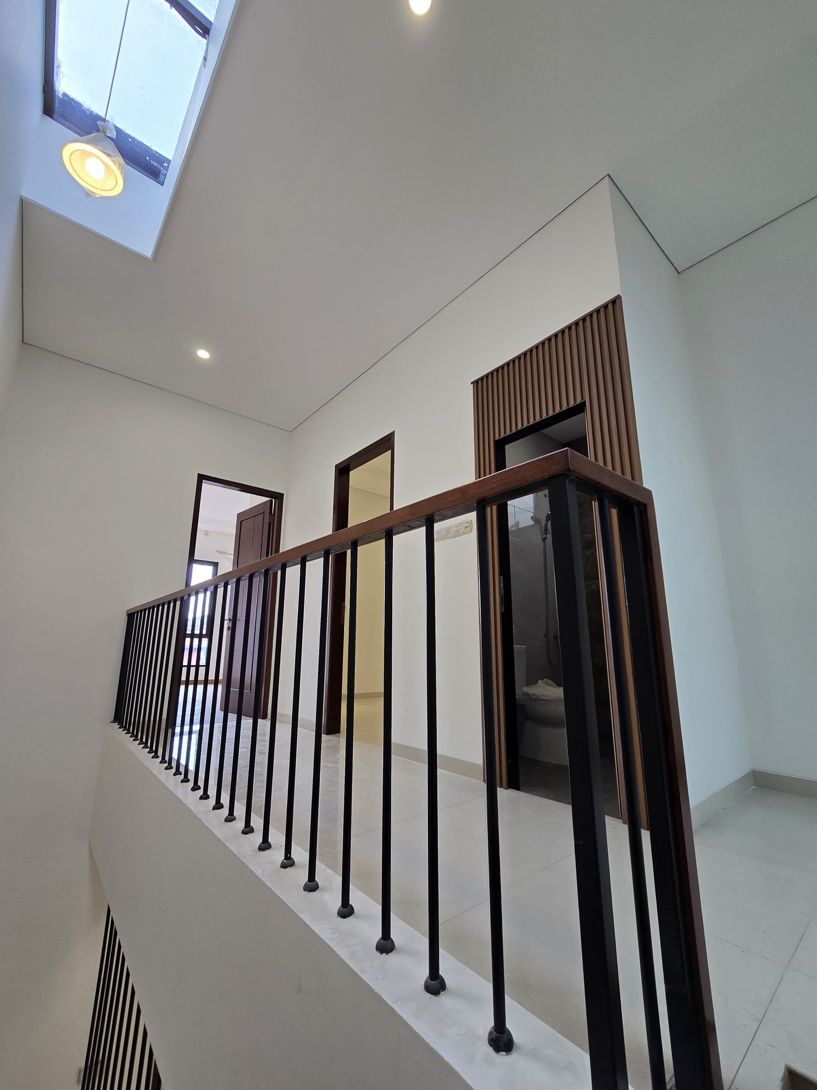 Rumah minimalis lokasi strategis dekat - 26
