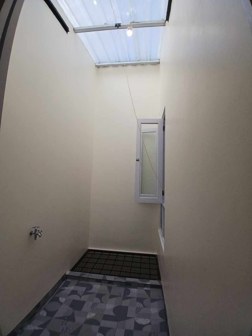 Rumah 2 lantai siap huni di Perumnas Depok Utara - 12