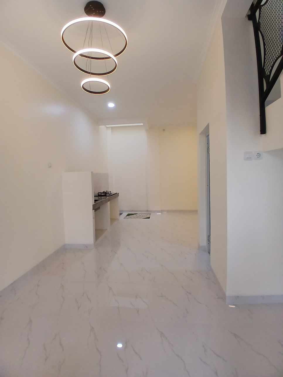 Rumah 2 lantai siap huni di Perumnas Depok Utara - 6