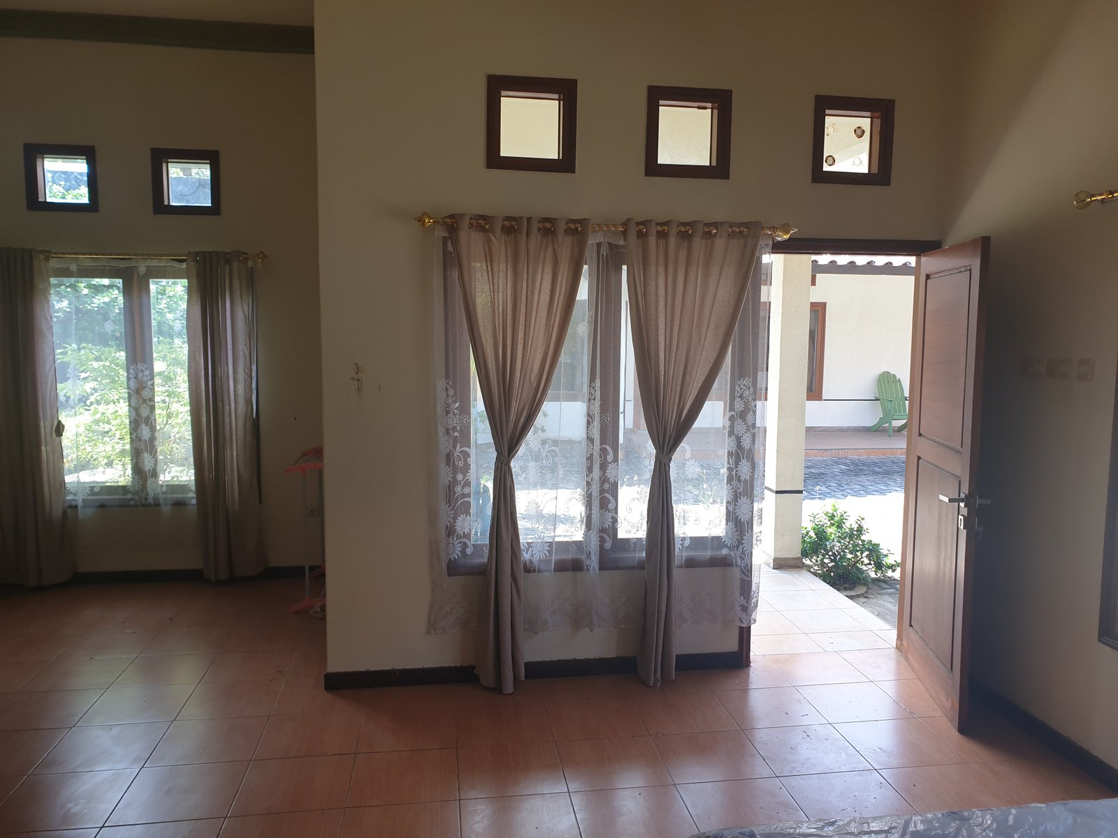 DIJUAL RUMAH MEWAH DAN LEBAR DI JALAN ANJASMORO PASURUAN KOTA JATIM - 5