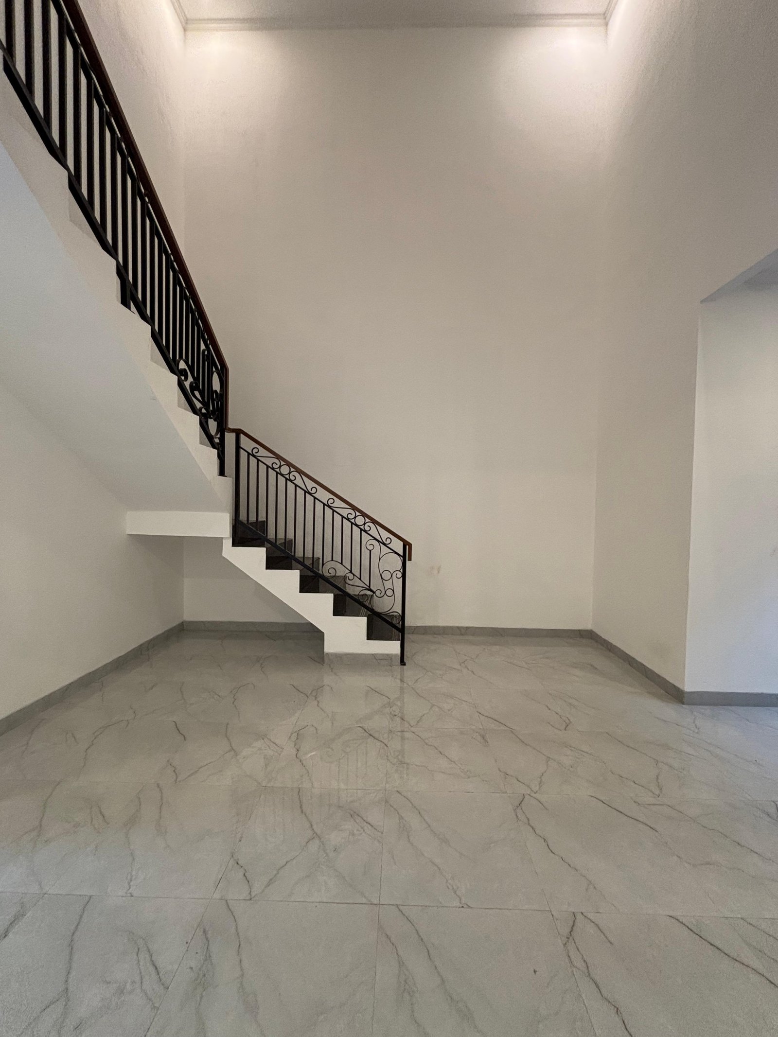 Rumah baru dalam komplek akses tol Jatiwaringin - 24