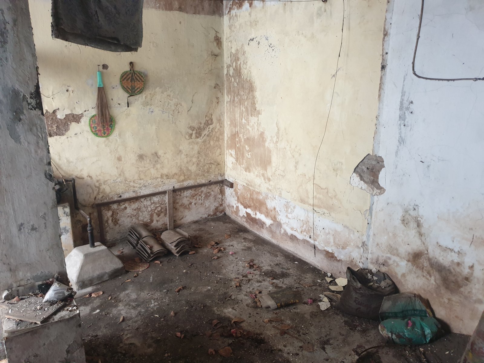 DISEWAKAN RUKO 2LANTAI DI TEPI JALAN RAYA SUKARNO HATTA PASURUAN KOTA JATIM - 33