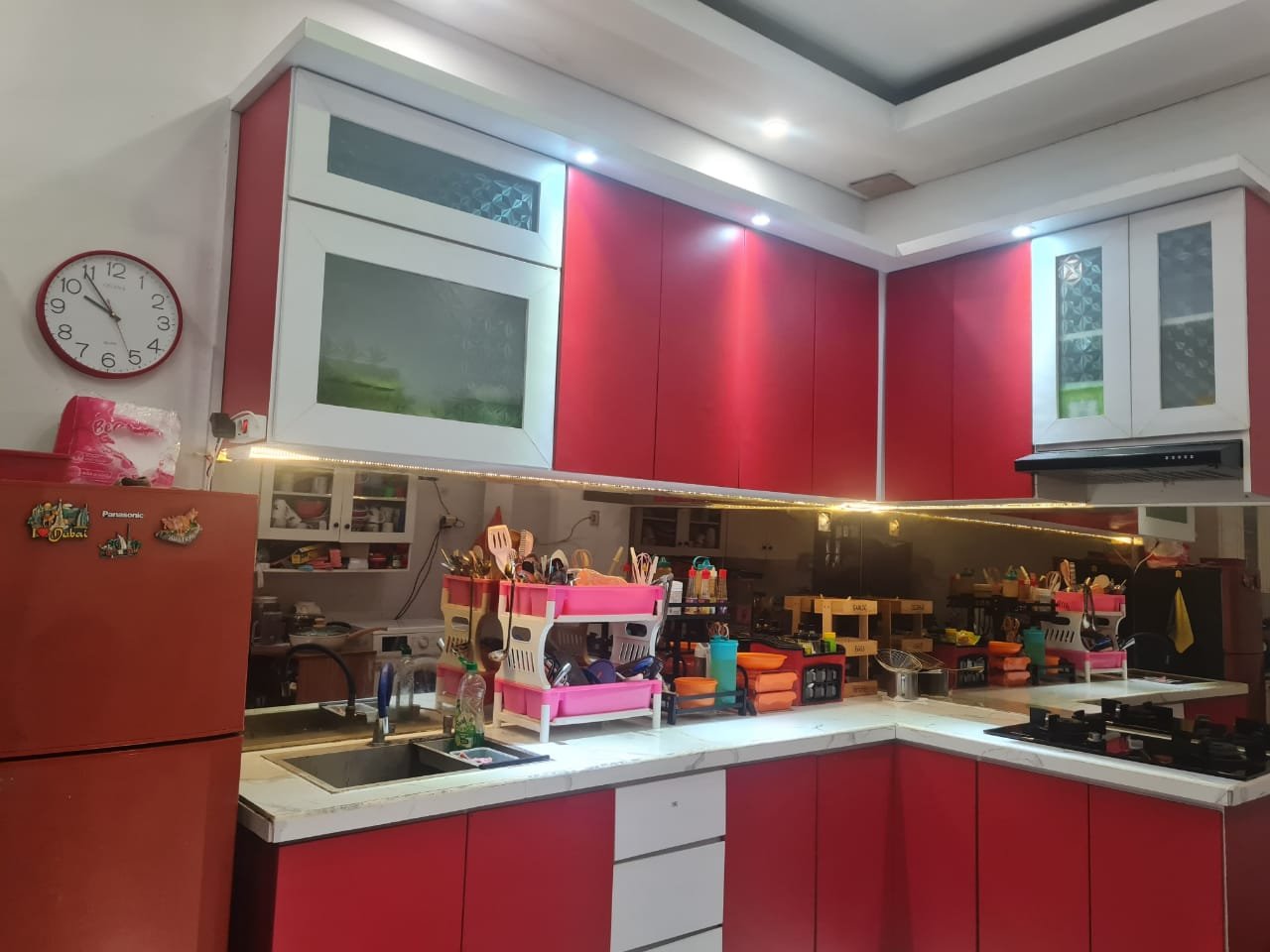 Rumah Semi Furnished di Perumahahan Pondok Maritim Indah Wiyung Surabaya Barat - 8