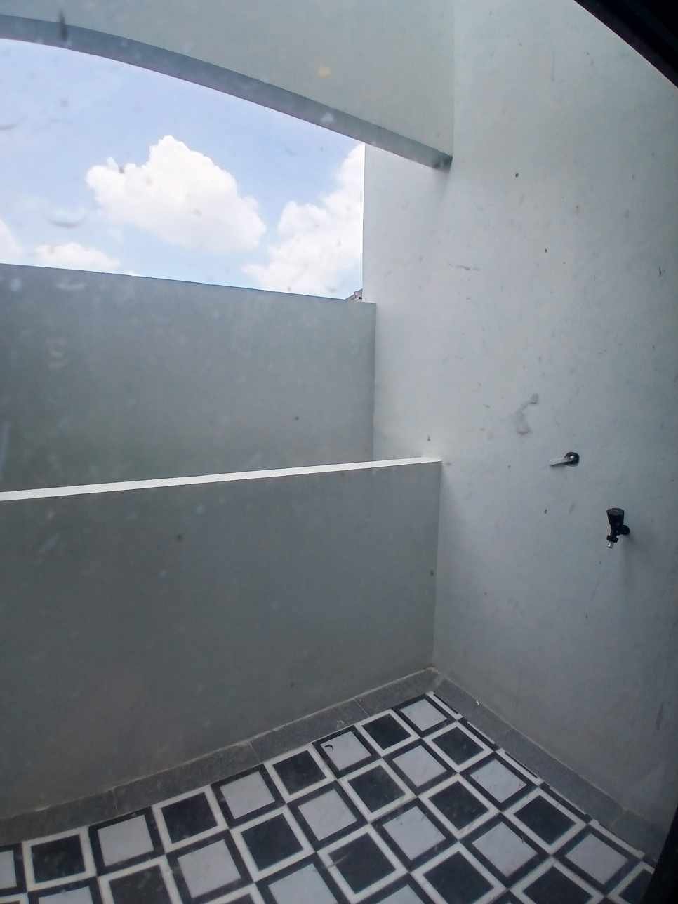 Rumah Klasik 2 lantai di Kalimulya Depok - 6