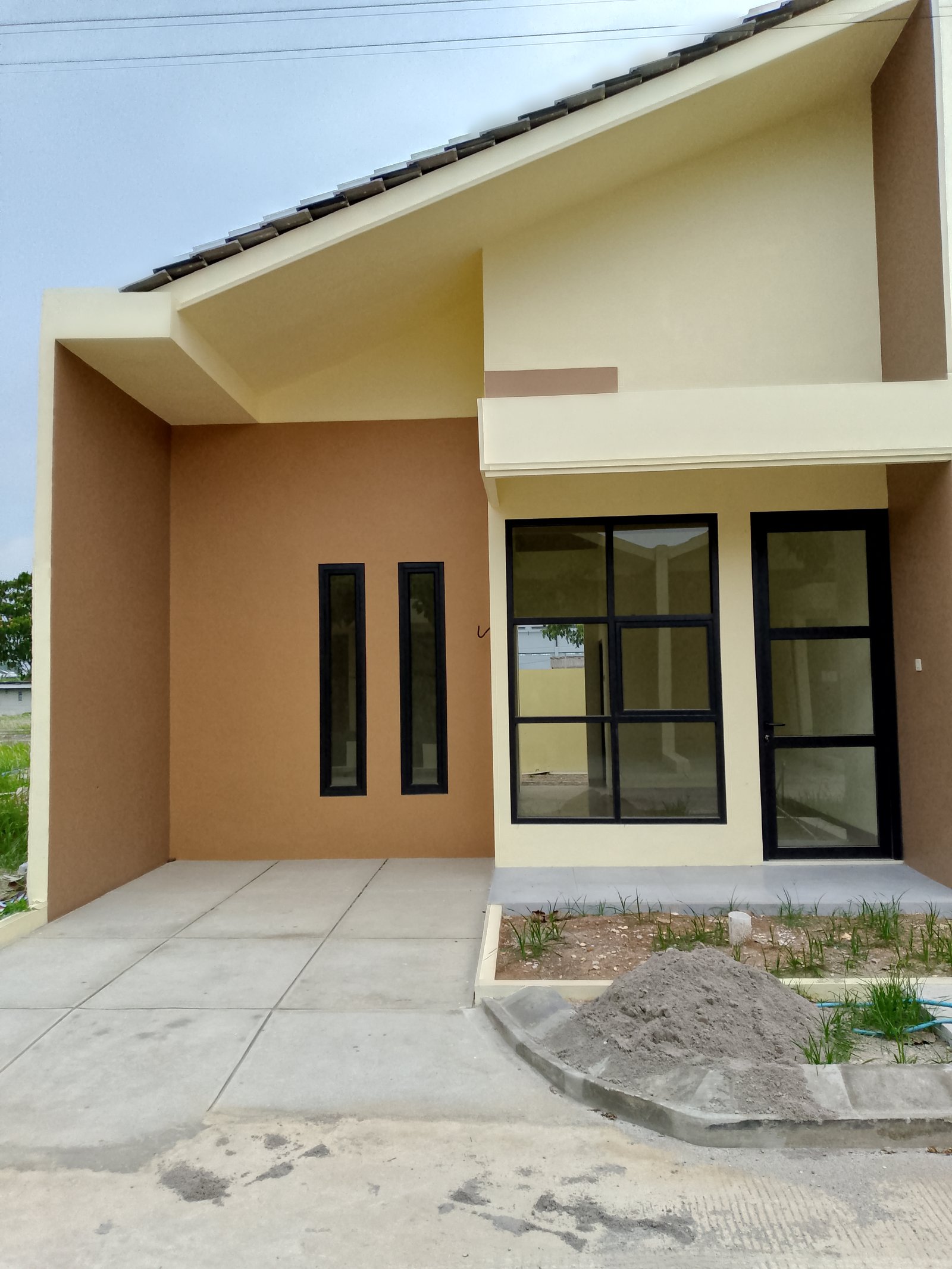 Dijual Rumah Siap Huni Pinggir Jalan di Cikarang Bekasi - 12