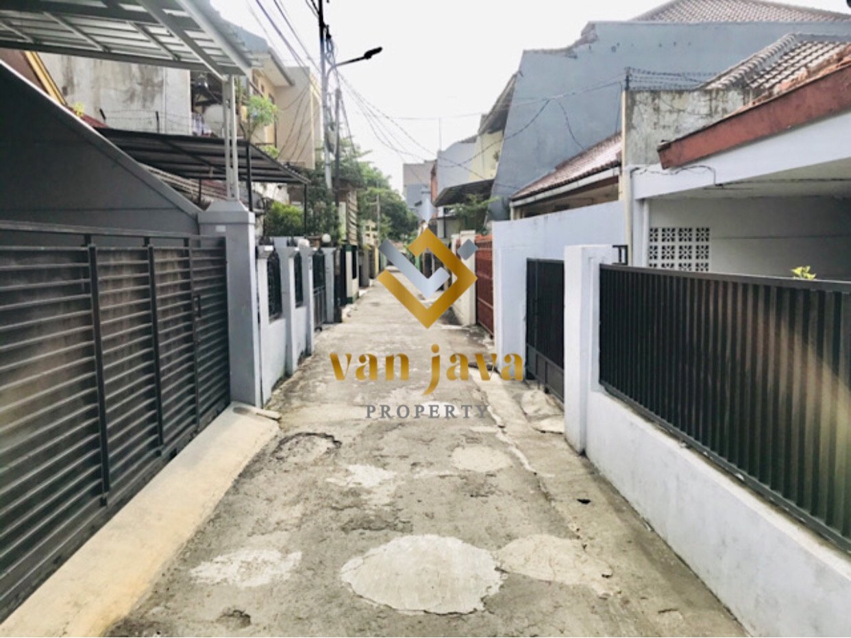 Dijual Rumah Tebet Hitung Tanah Lokasi Strategis Jalan 1 Mobil (BU) - 9