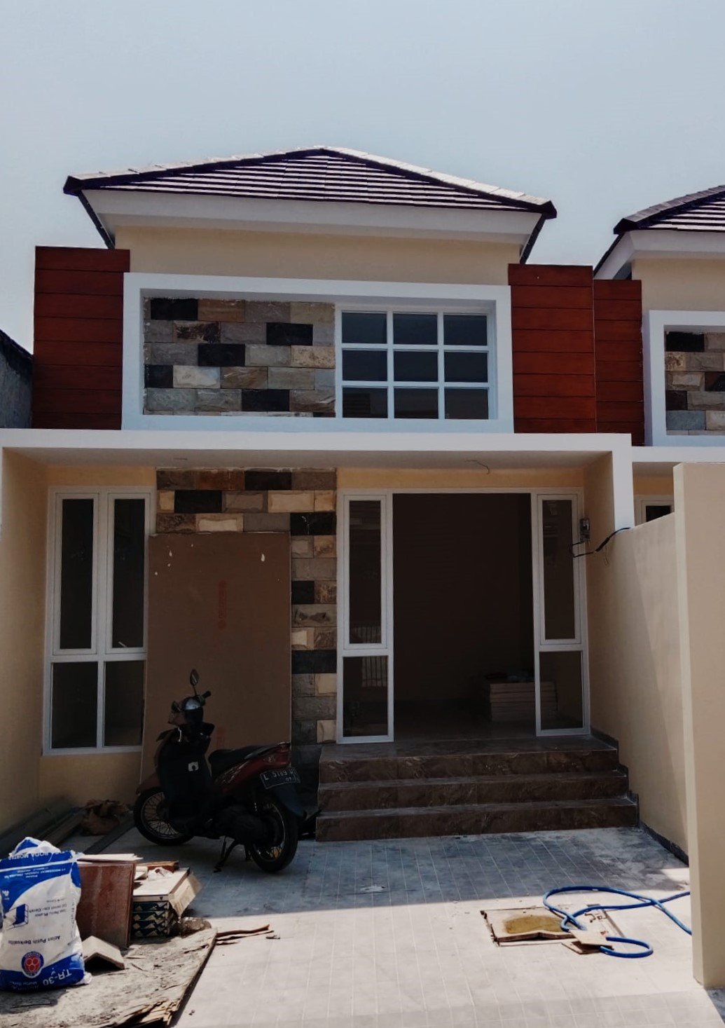 Rumah Murah Baru Gress siap huni Di Wonorejo Indah rungkut Surabaya Timur - 3
