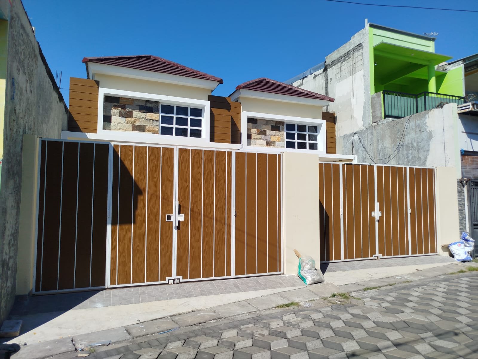 Rumah Murah Baru Gress siap huni Di Wonorejo Indah rungkut Surabaya Timur - 2
