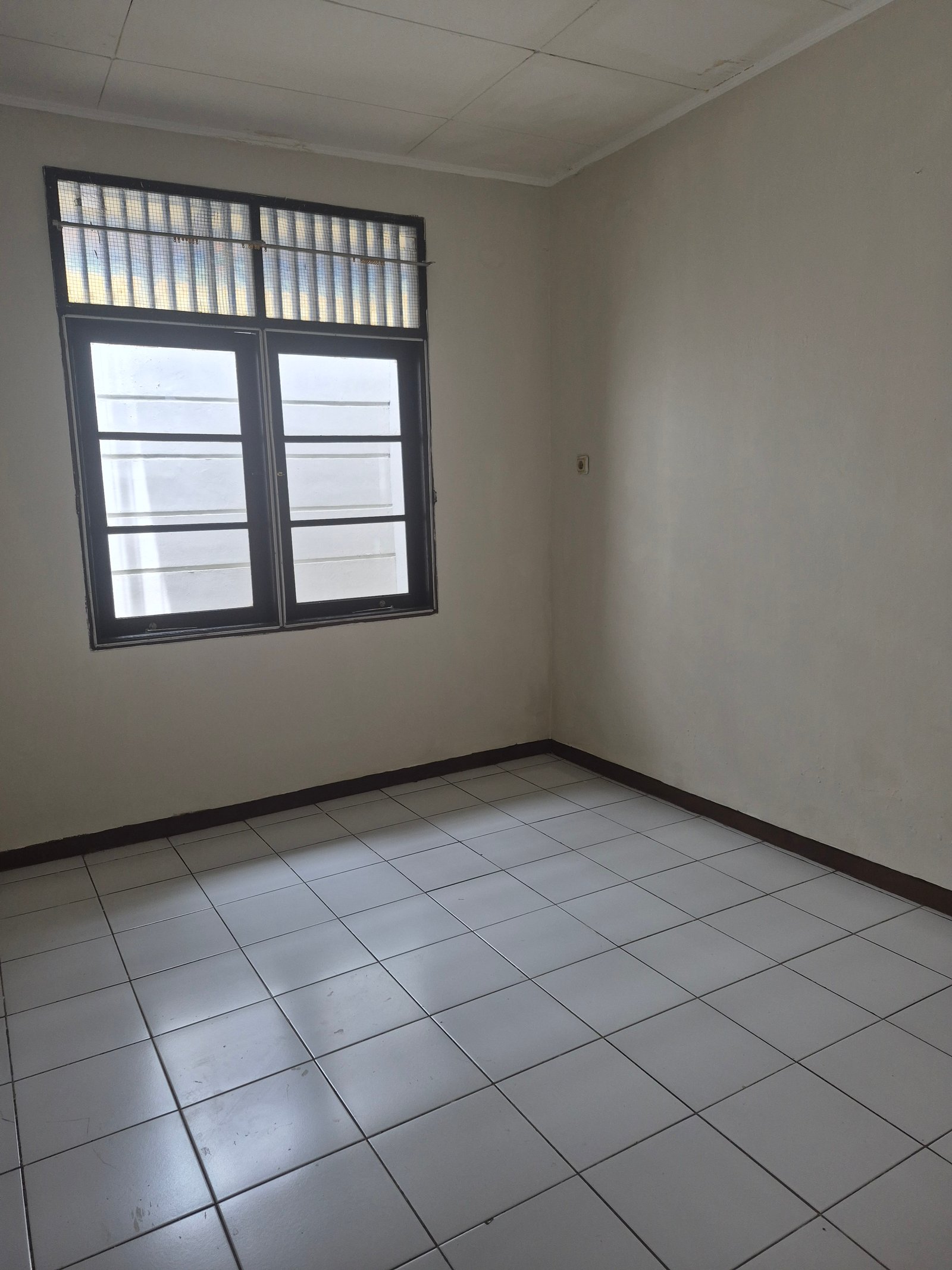 Disewakan rumah gading serpong sektor 1B langsung huni - 11