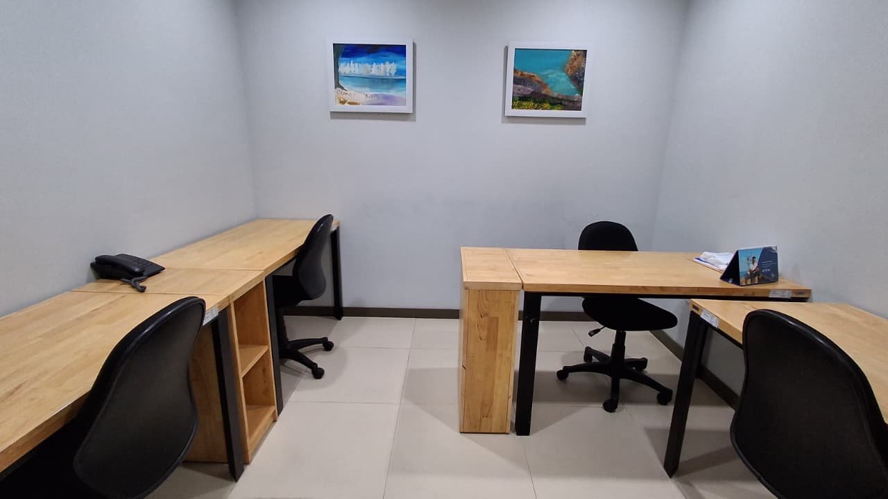 SERVICED OFFICE UNTUK 4 ORANG SESUAI ZONA RDTR - 4