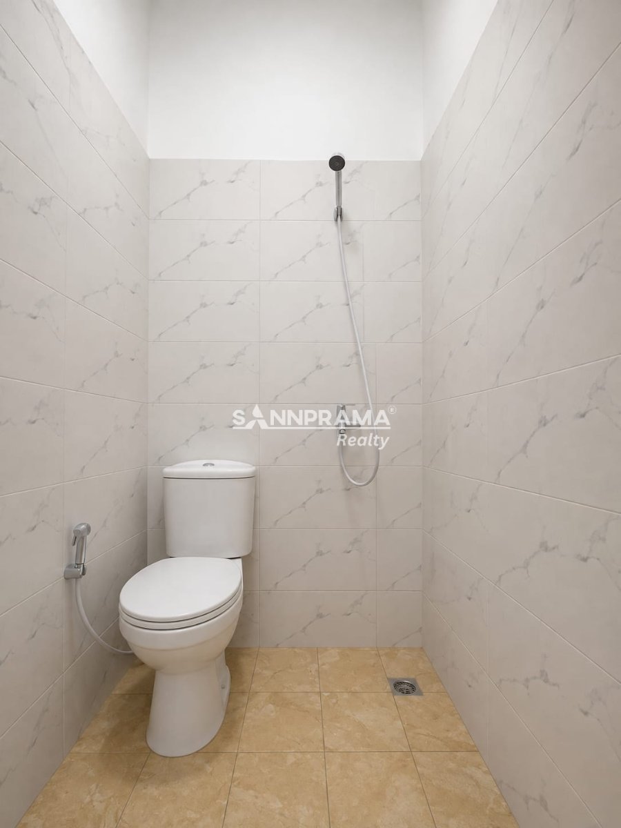 Rumah 2 lantai Modern Tropis di Mampang Depok - 26