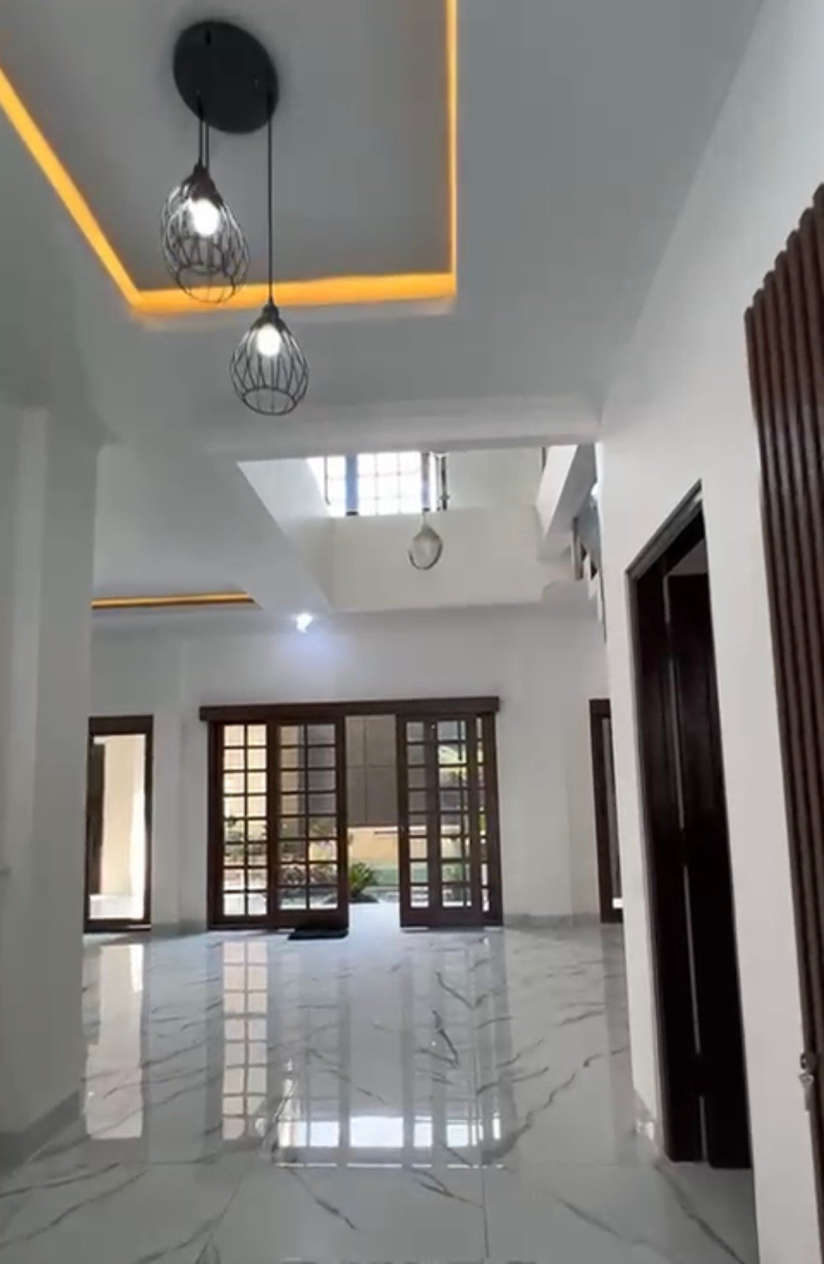Dijual Rumah Mewah Utara Stadion Maguwoharjo Jogja - 26