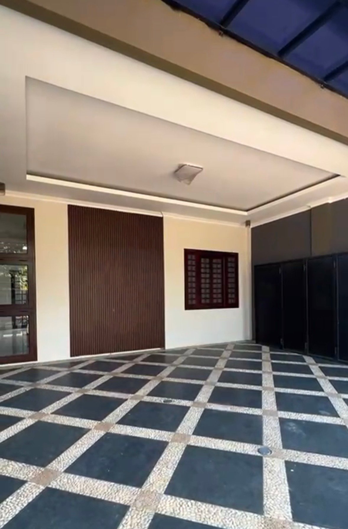 Dijual Rumah Mewah Utara Stadion Maguwoharjo Jogja - 4