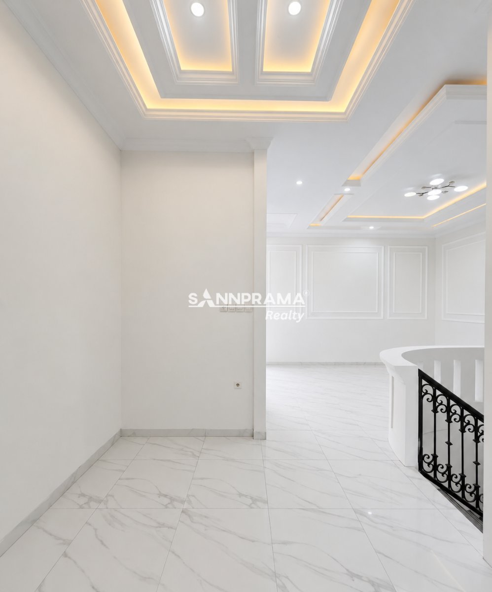 Rumah cluster 2 lantai ada pool di Tanah Baru Depok - 8