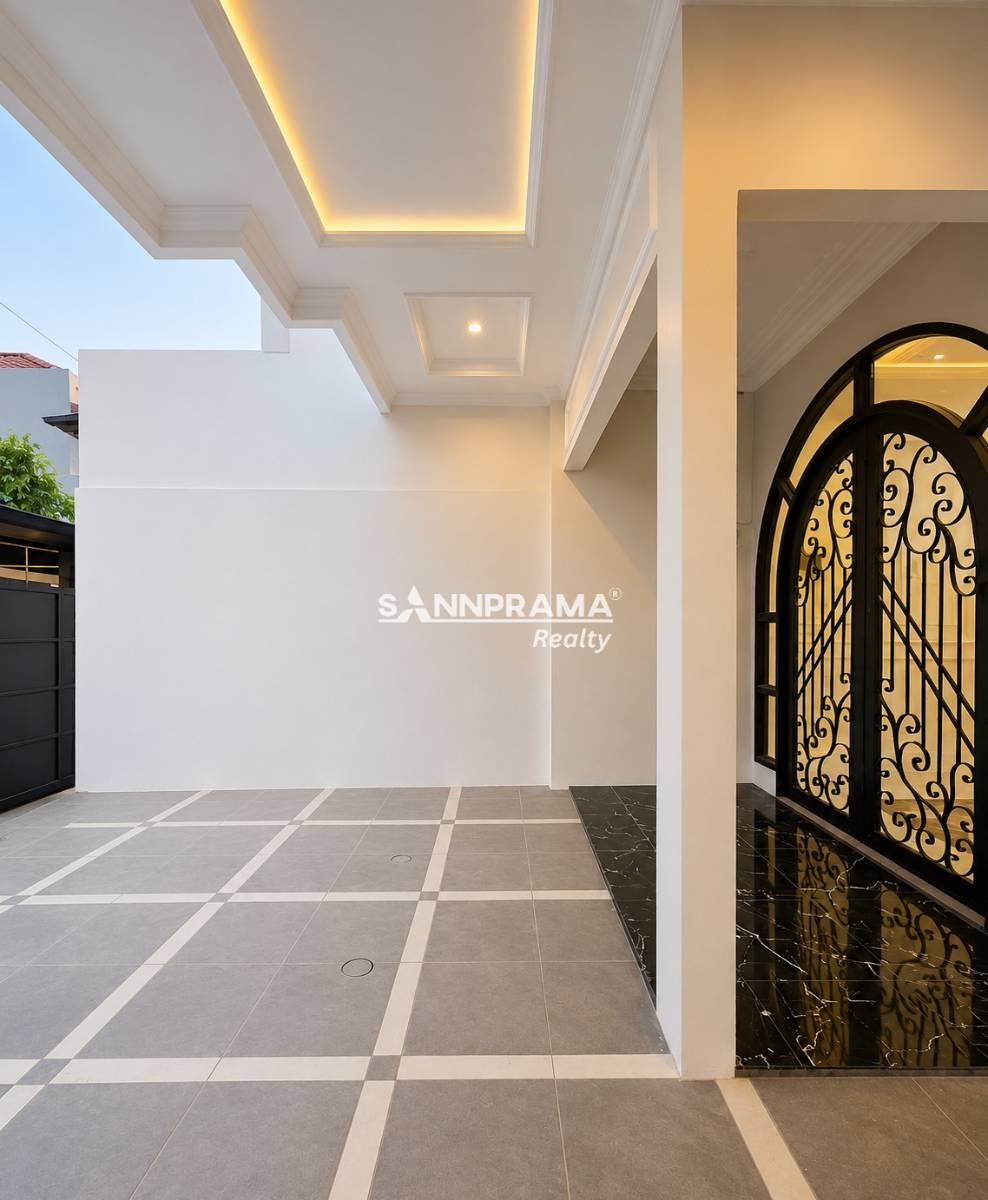Rumah cluster 2 lantai ada pool di Tanah Baru Depok - 4
