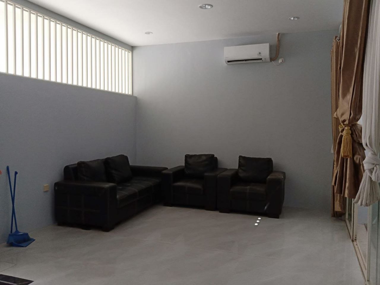 Rumah Minimalis Di Perumahan Forest Mansion Dekat Pakuwon Mall Surabaya Barat - 17