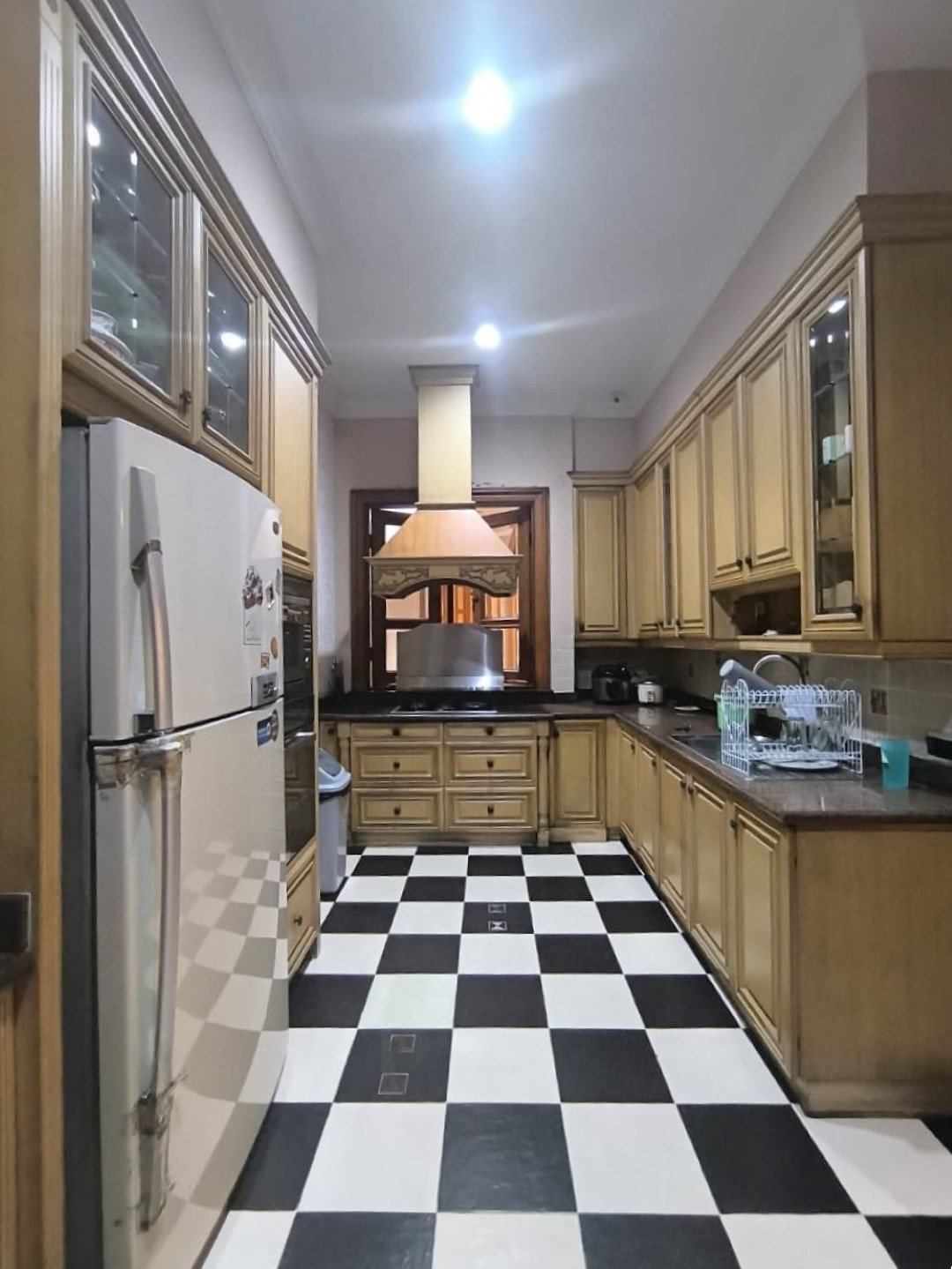Rumah Mewah Semi Furnished Cempaka Putih Tengah Jakarta Pusat - 17