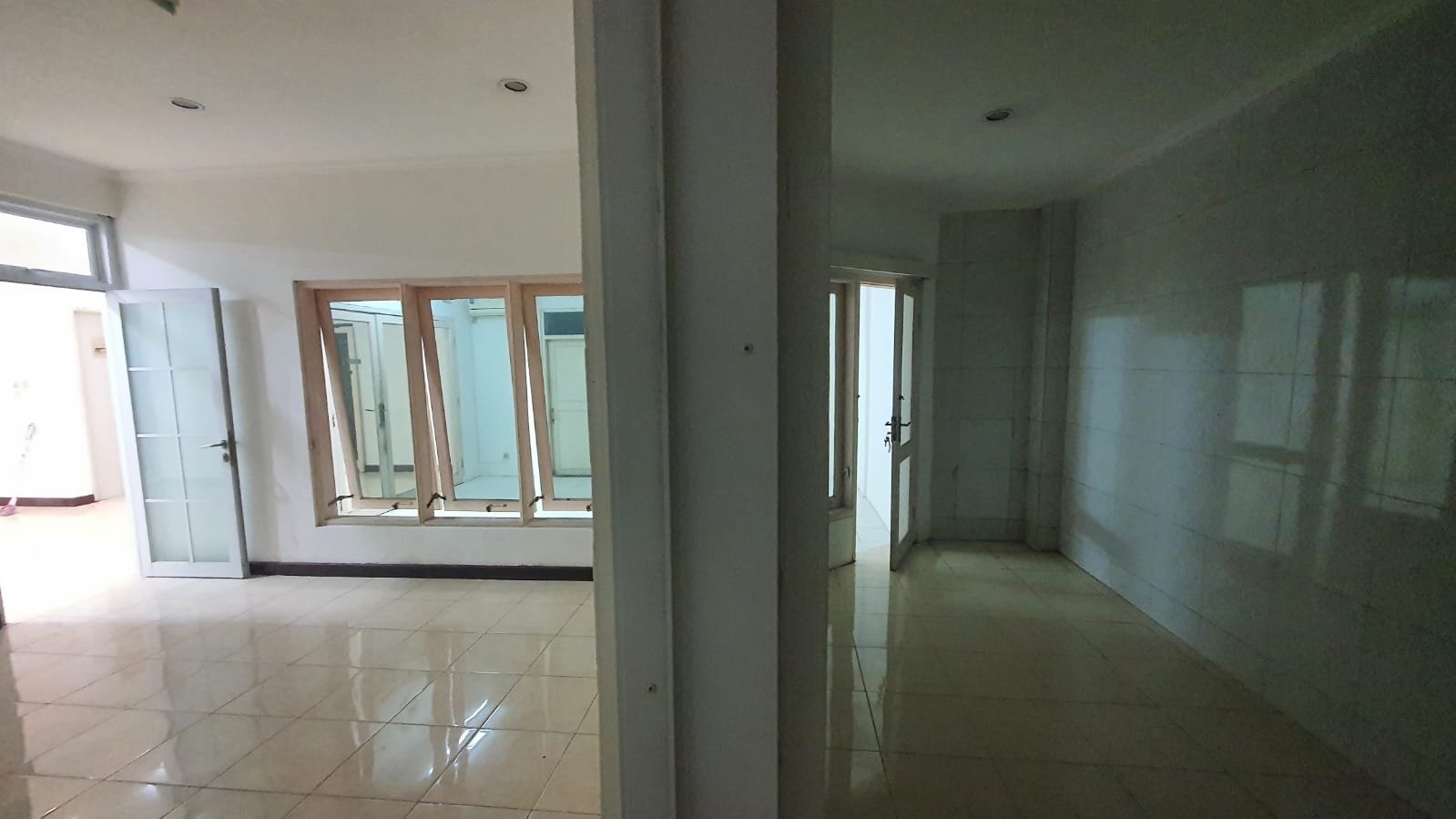 Rumah Disewakan di Kebayoran Baru - 7