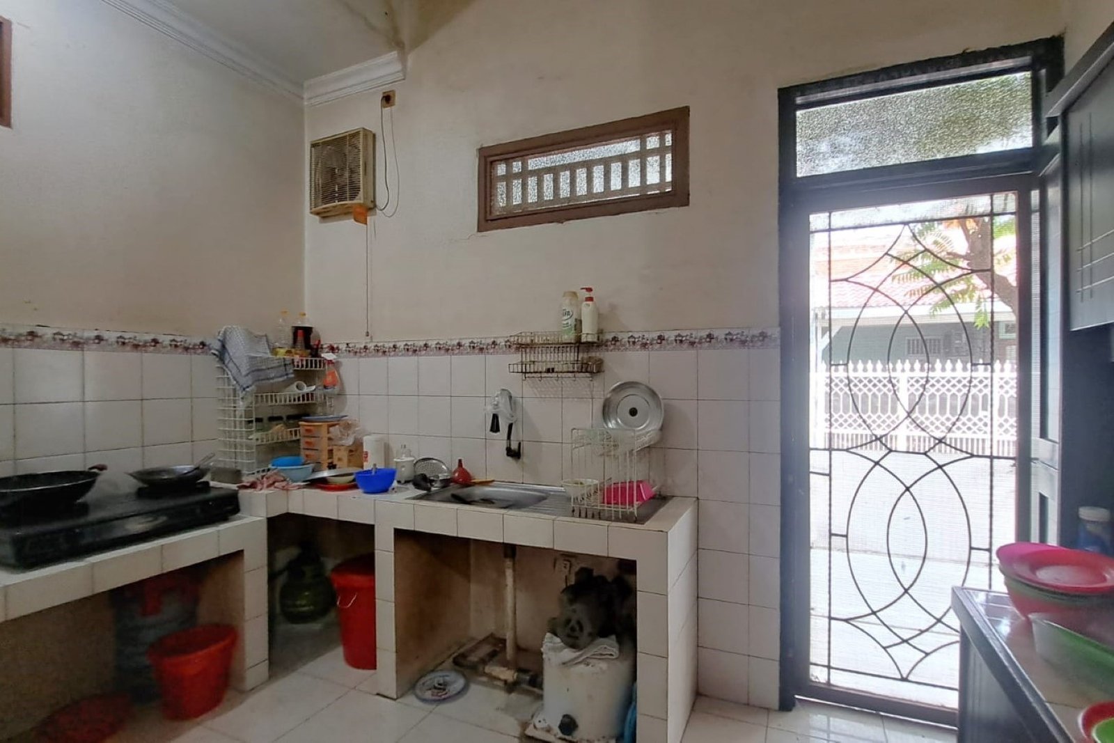 Rumah Hoek Siap Huni Perumahan Taman Wisma Asri 2 Bekasi Utara - 9