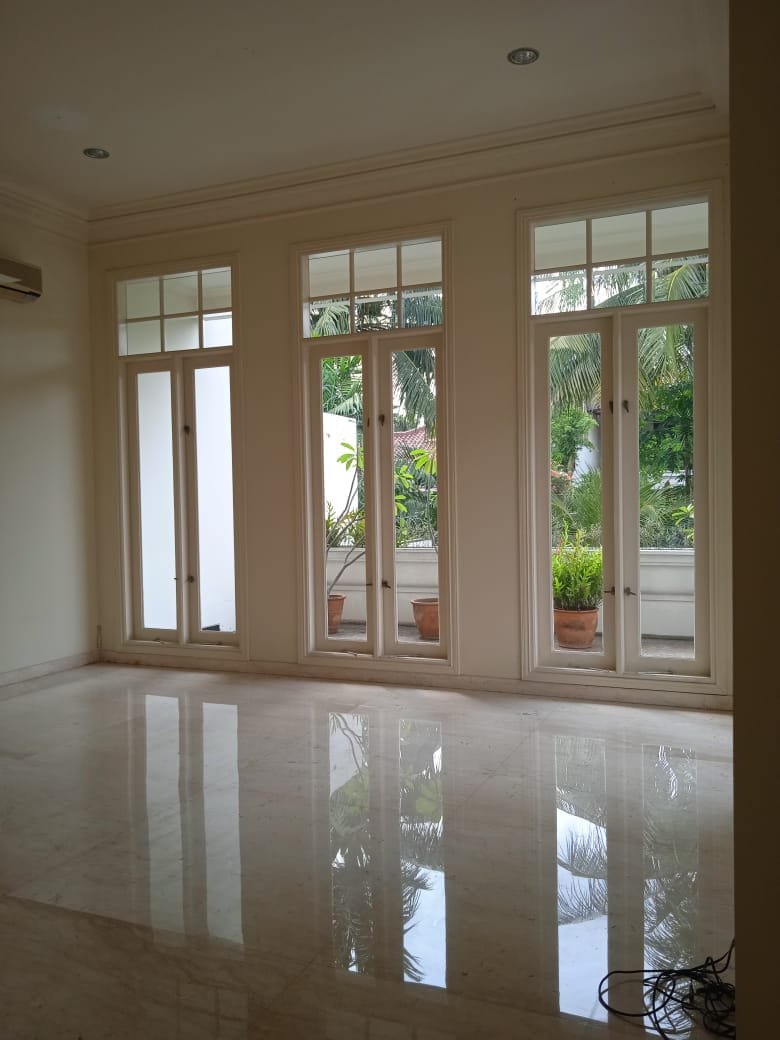 Rumah Disewakan di Kemang - 9